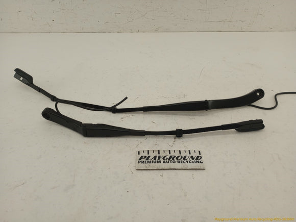 Tesla Model Y Pair Of Windshield Wiper Arms