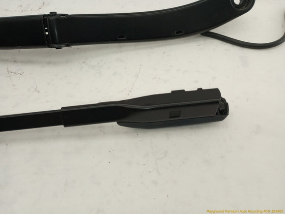 Tesla Model Y Pair Of Windshield Wiper Arms