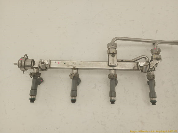 Saab 9-3 Fuel Rail With Fuel Injectors