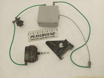 Mercedes SLK320 Heater Vent Flap Actuator & Vacuum Pump Tank