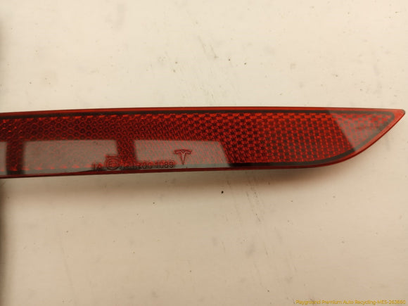 Tesla Model Y Pair Of Rear Bumper Reflectors