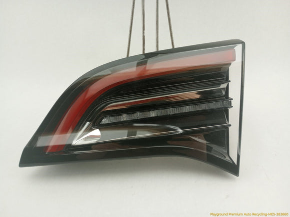 Tesla Model Y Passenger Right Inner Tail Lamp
