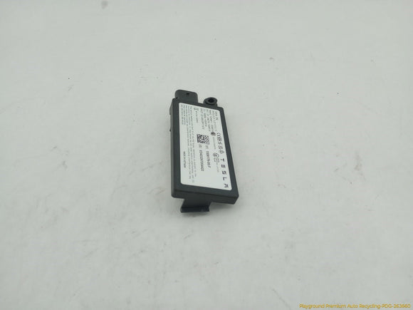 Tesla Model Y Rear Bluetooth Low Energy Antenna Module