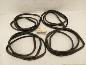 Hummer H3 Set Of Door Seal Weatherstrips
