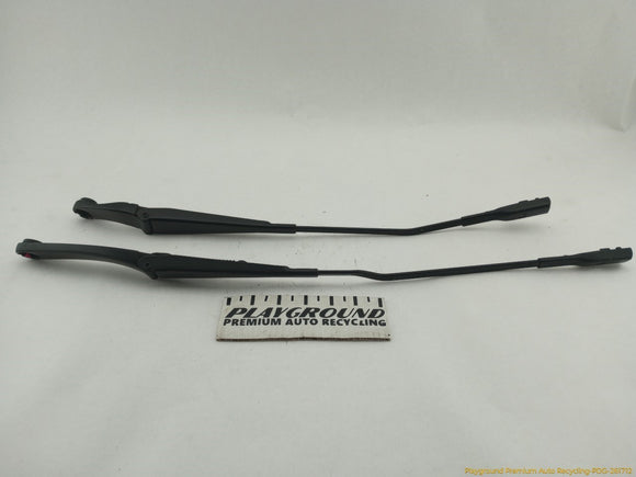 Audi S5 Pair Of Windshield Wiper Arms
