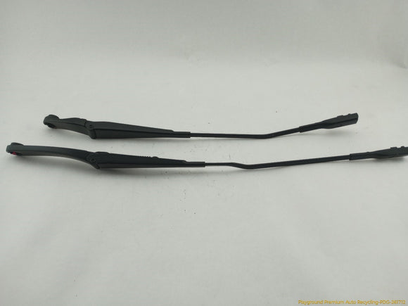 Audi S5 Pair Of Windshield Wiper Arms