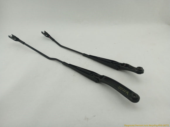 Audi S5 Pair Of Windshield Wiper Arms