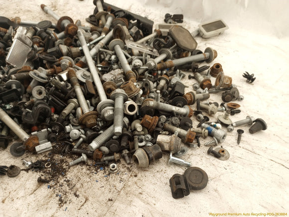 Land Rover Discovery Sport Dismantling Hardware Fasteners Bolts & Nuts
