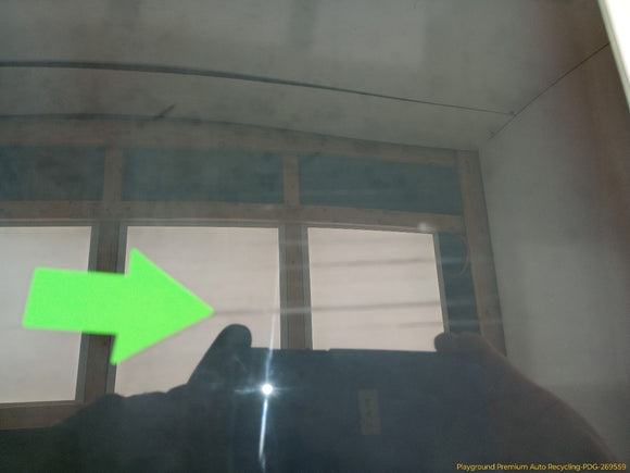 Hummer H2 Driver Left Front Door Window Glass