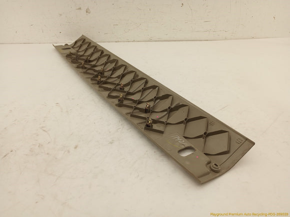 Hummer H2 Tailgate Sill Scuff Plate