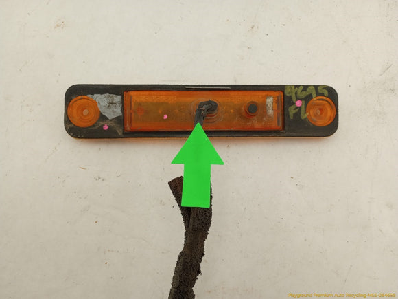 Hummer H2 Driver Left Front Side Marker Lamp
