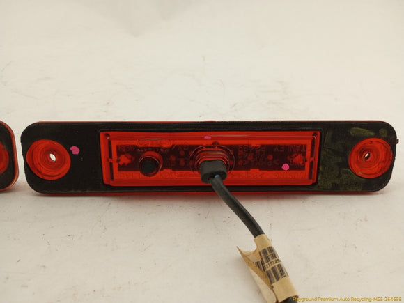 Hummer H2 Pair Of Rear Side Marker Lamps