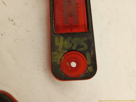 Hummer H2 Pair Of Rear Side Marker Lamps