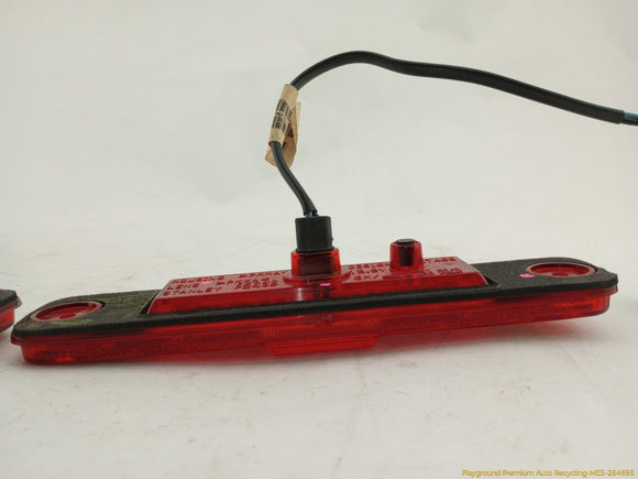 Hummer H2 Pair Of Rear Side Marker Lamps