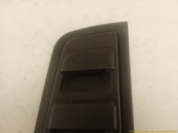 Hummer H2 Pair Of Upper Tail Light Vent Grille Trim