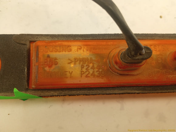 Hummer H2 Pair Of Front Side Marker Lamps