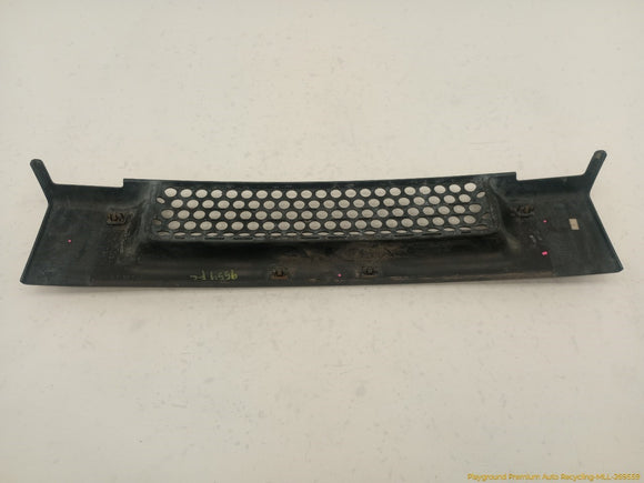 Hummer H2 Front Bumper Lower Radiator Grille