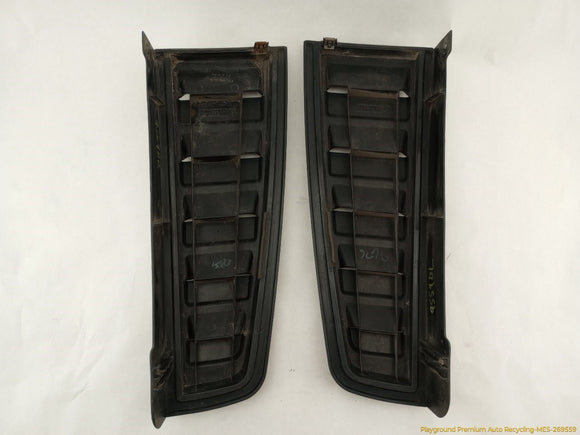 Hummer H2 Pair Of Upper Tail Light Vent Grille Trim