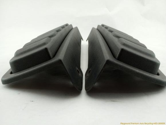 Hummer H2 Pair Of Upper Tail Light Vent Grille Trim