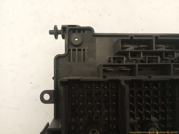 Hummer H2 Engine Fuse Box