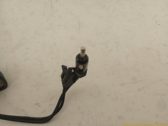 Hummer H2 Front Right Radio Antenna