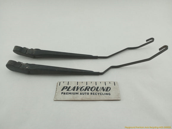 Hummer H2 Pair Of Windshield Wiper Arms