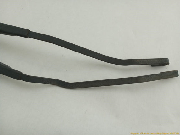 Hummer H2 Pair Of Windshield Wiper Arms