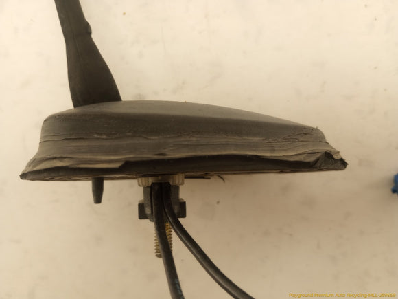 Hummer H2 Front Left Radio Antenna
