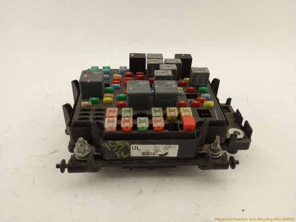 Hummer H2 Engine Fuse Box