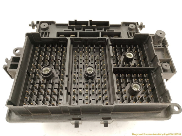 Hummer H2 Engine Fuse Box