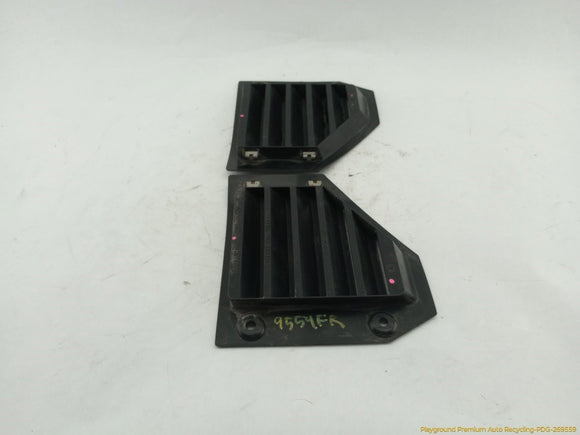 Hummer H2 Pair Of Front Fender Vent Grilles