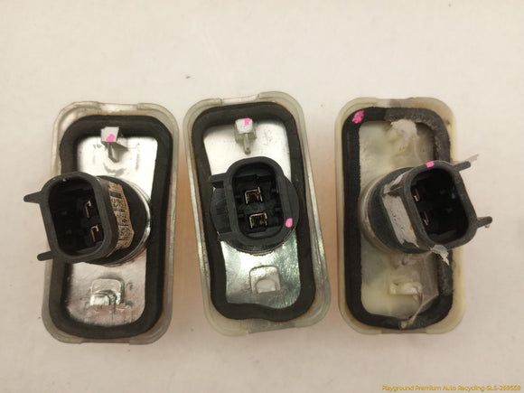 Hummer H2 Set Of Front Center Roof Clearance Lamps