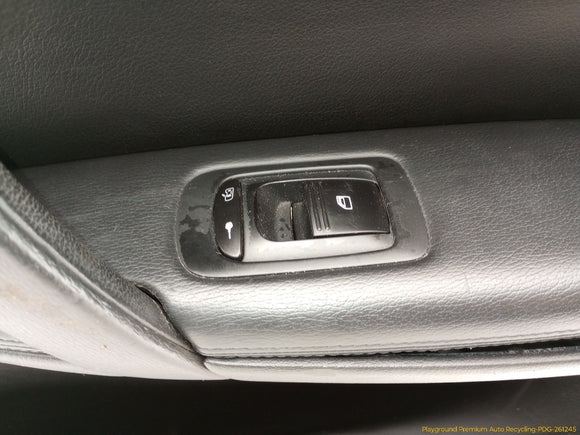 Porsche Cayenne Passenger Right Front Door Trim