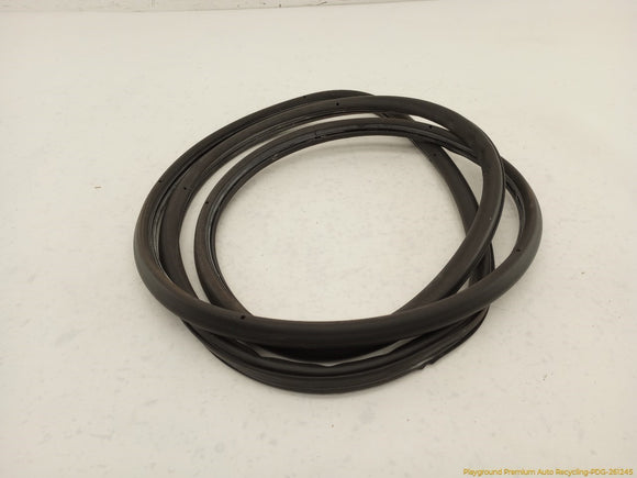 Porsche Cayenne Passenger Right Front Door Seal Weatherstrip