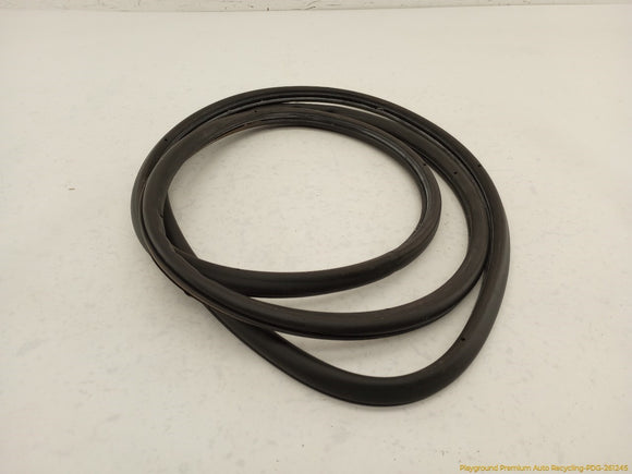 Porsche Cayenne Passenger Right Front Door Seal Weatherstrip