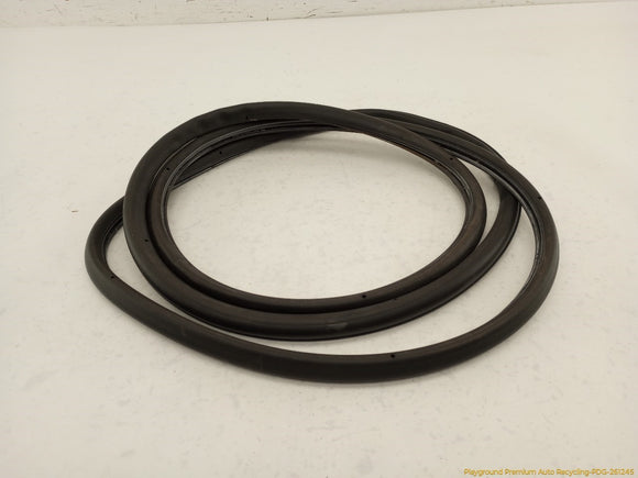 Porsche Cayenne Passenger Right Front Door Seal Weatherstrip