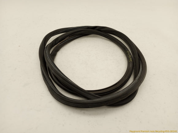 Porsche Cayenne Driver Left Front Door Seal Weatherstrip