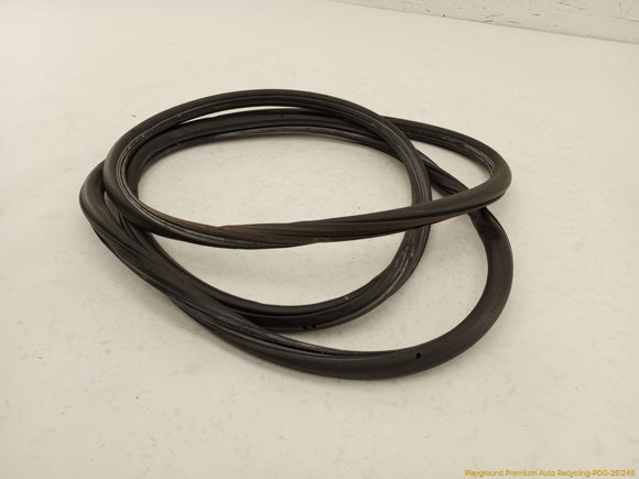 Porsche Cayenne Driver Left Front Door Seal Weatherstrip