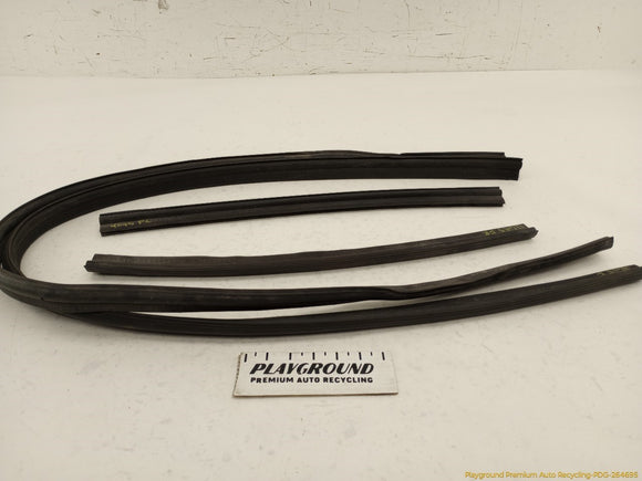 Hummer H2 Set Of Under Hood Seal Weatherstrips