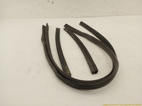 Hummer H2 Set Of Under Hood Seal Weatherstrips