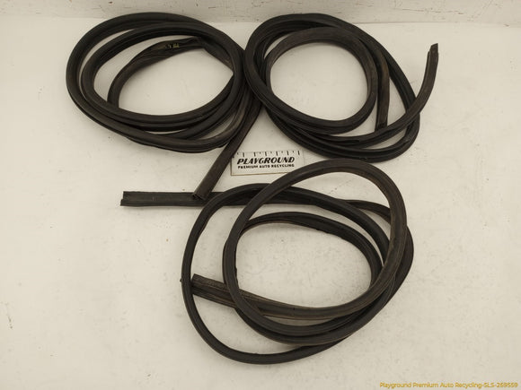 Hummer H2 Set Of Rear Door & Tailgate Seal Weatherstrips