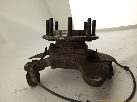 Hummer H2 Passenger Right Front Spindle Knuckle Hub
