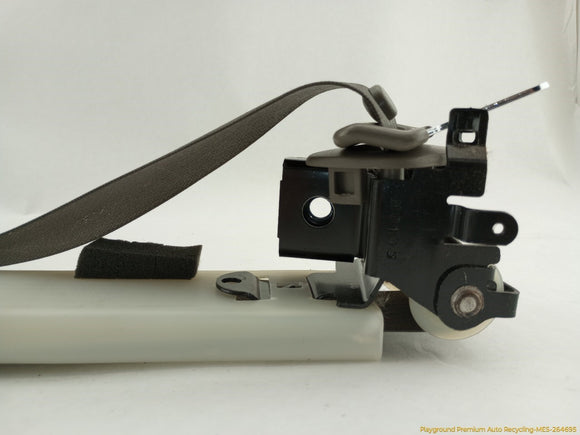 Hummer H2 Passenger Right Front Seat Belt Retractor