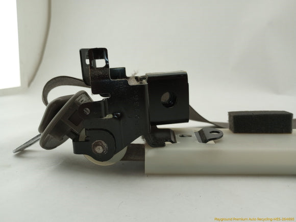 Hummer H2 Driver Left Front Seat Belt Retractor