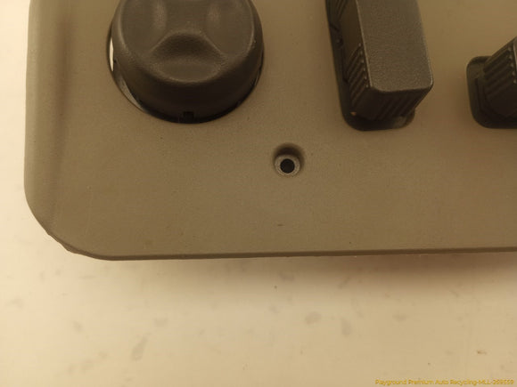 Hummer H2 Passenger Right Front Seat Control Switch