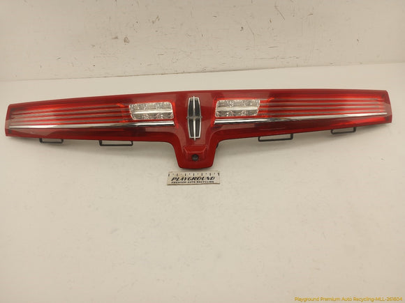 Lincoln MKT Liftgate Center Tail Lamp