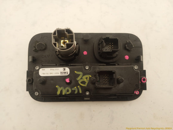 Lincoln MKT Rear Tailgate & 3rd Row Seat Stow Switch