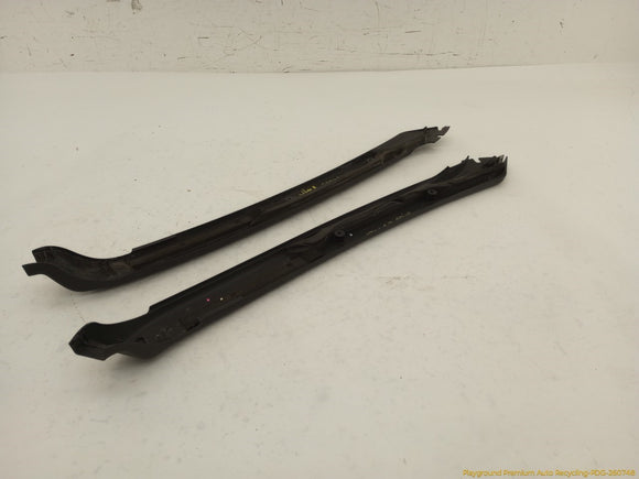 Porsche Cayenne Pair Of Tailgate Side Trim Cover