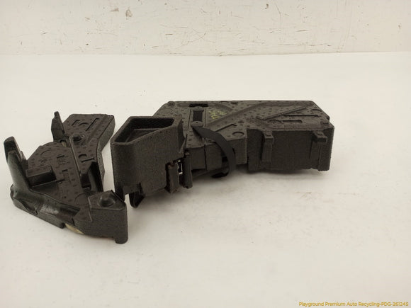 Porsche Cayenne Vehicle Jack & Tools Kit