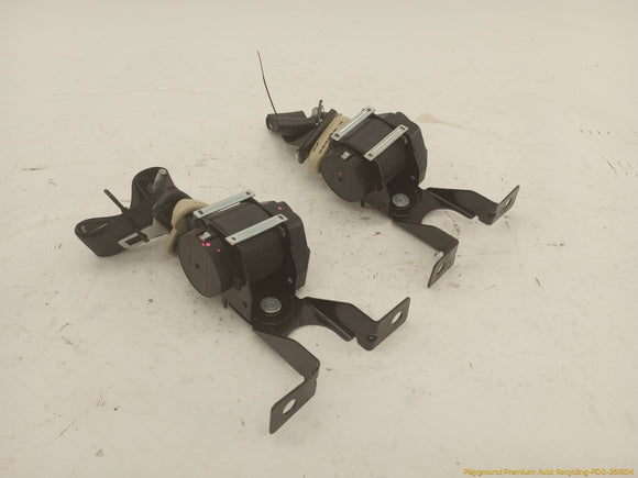 Lincoln MKT Pair Of Rear Seat Belt Retractors